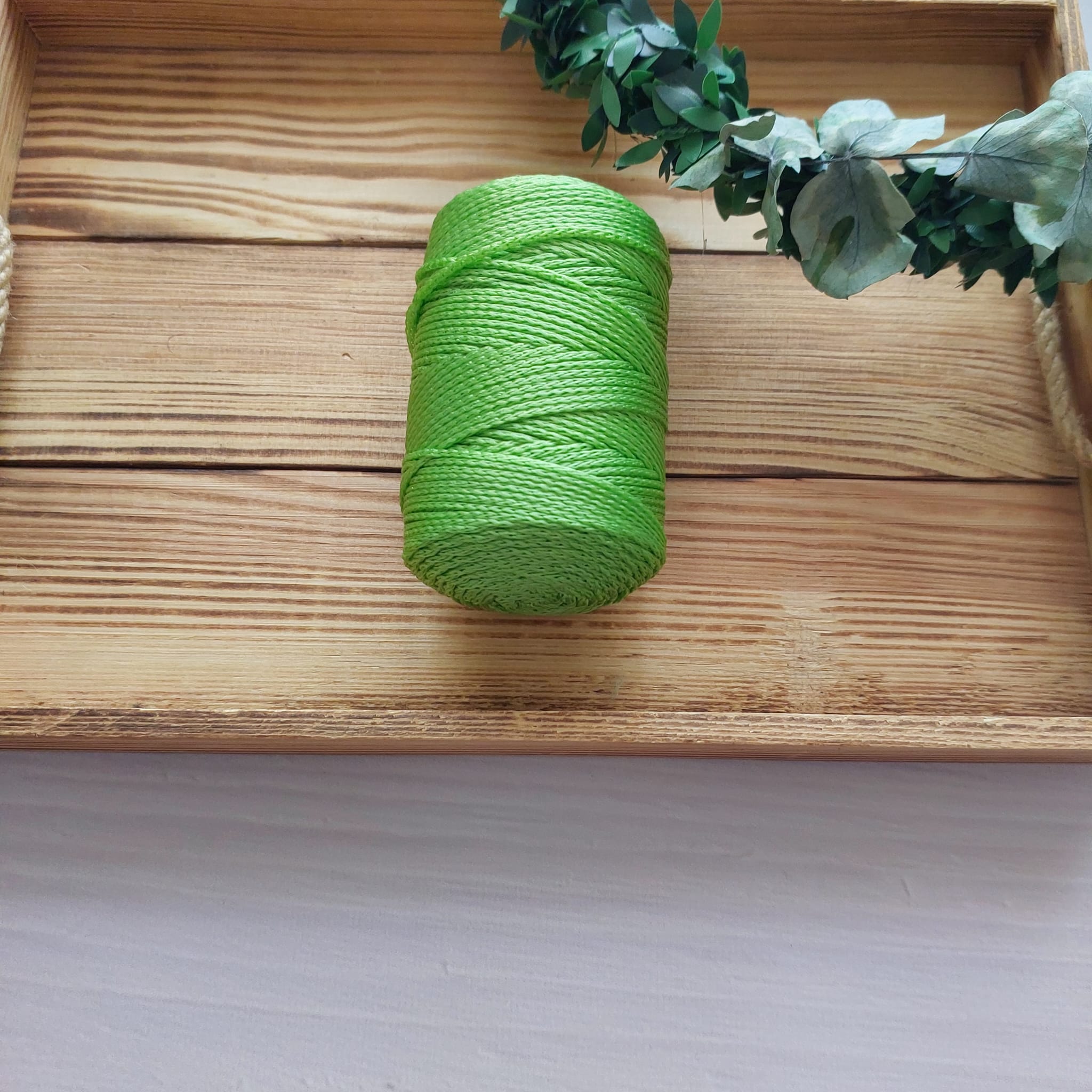 100 Gram Polyester Makrome 29 Fıstık Yeşili